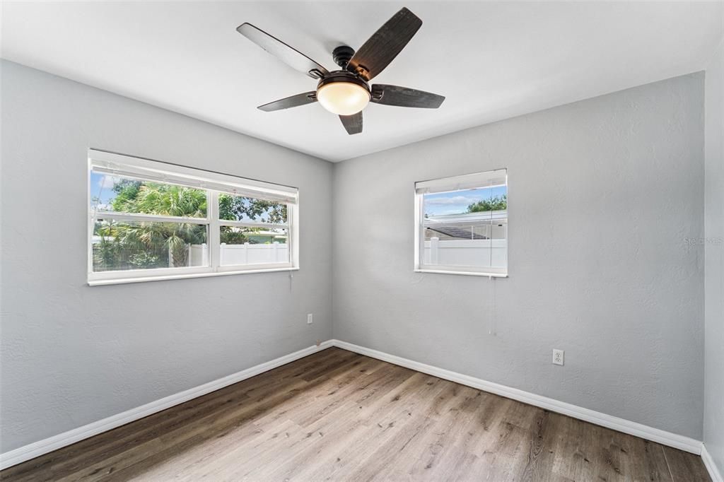 待售: $450,000 (3 贝兹, 2 浴室, 1410 平方英尺)