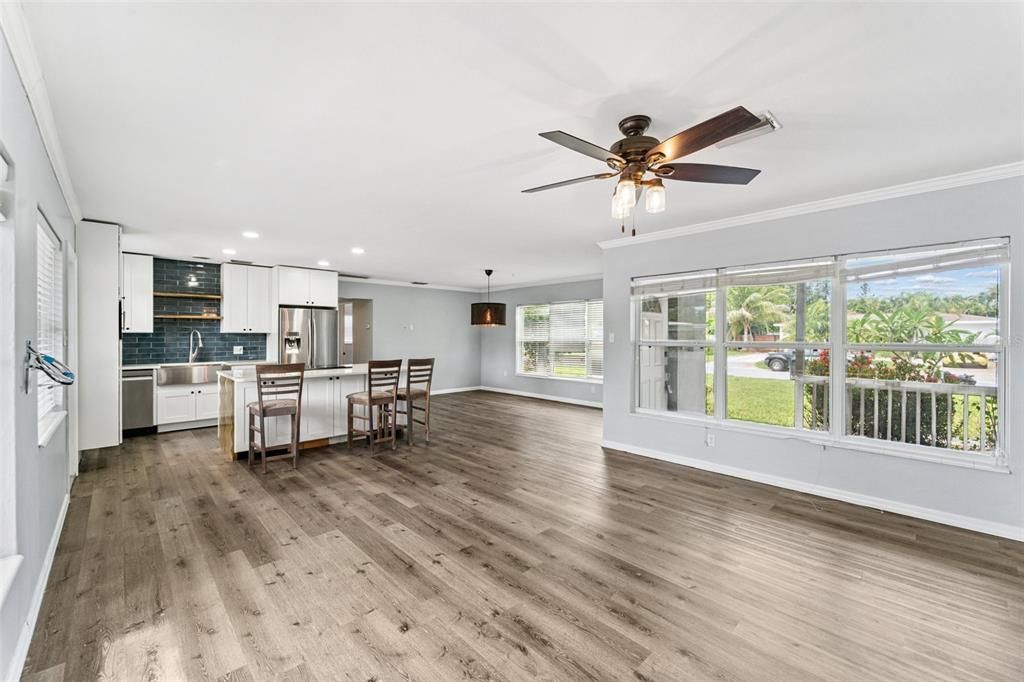 待售: $450,000 (3 贝兹, 2 浴室, 1410 平方英尺)