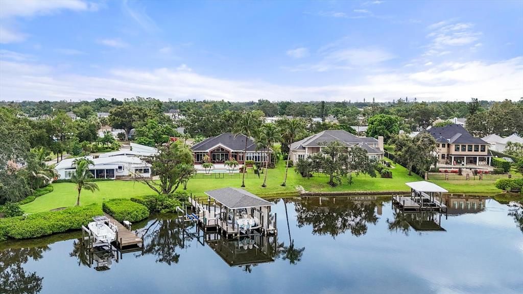For Sale: $2,850,000 (3 beds, 2 baths, 4025 Square Feet)