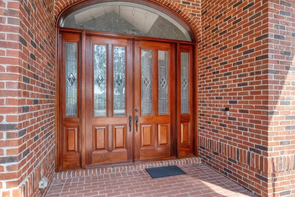 For Sale: $2,850,000 (3 beds, 2 baths, 4025 Square Feet)