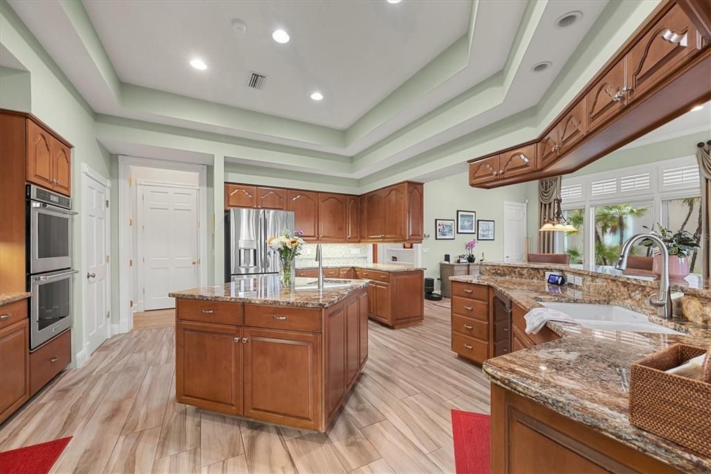 For Sale: $2,850,000 (3 beds, 2 baths, 4025 Square Feet)