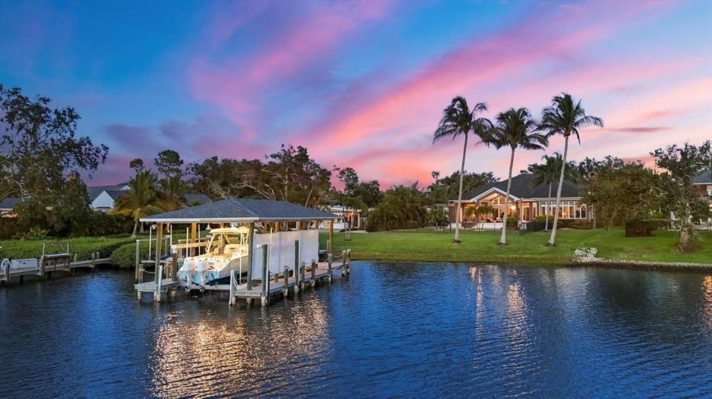 For Sale: $2,850,000 (3 beds, 2 baths, 4025 Square Feet)