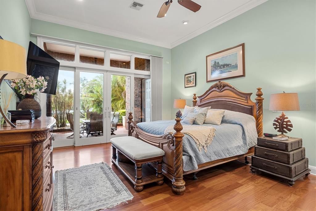 For Sale: $2,850,000 (3 beds, 2 baths, 4025 Square Feet)