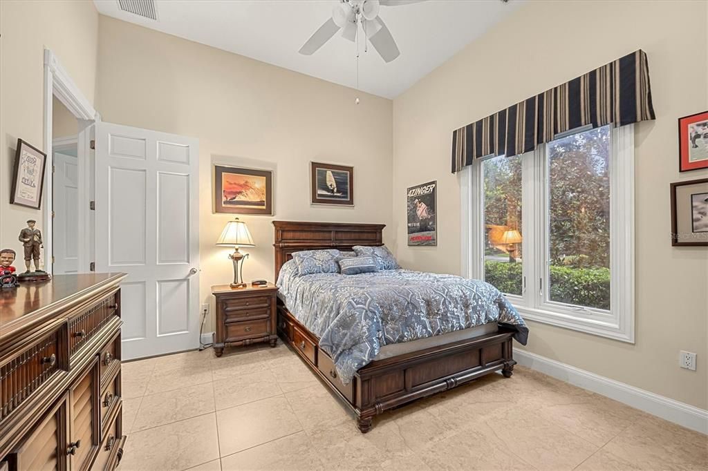 For Sale: $2,850,000 (3 beds, 2 baths, 4025 Square Feet)