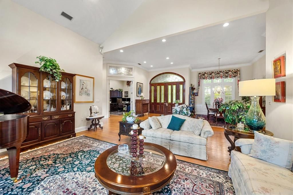 For Sale: $2,850,000 (3 beds, 2 baths, 4025 Square Feet)