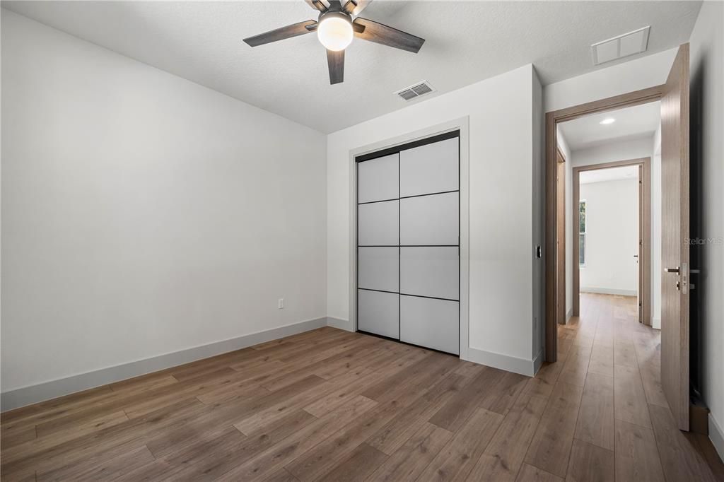 En Venta: $669,000 (3 camas, 2 baños, 1831 Pies cuadrados)