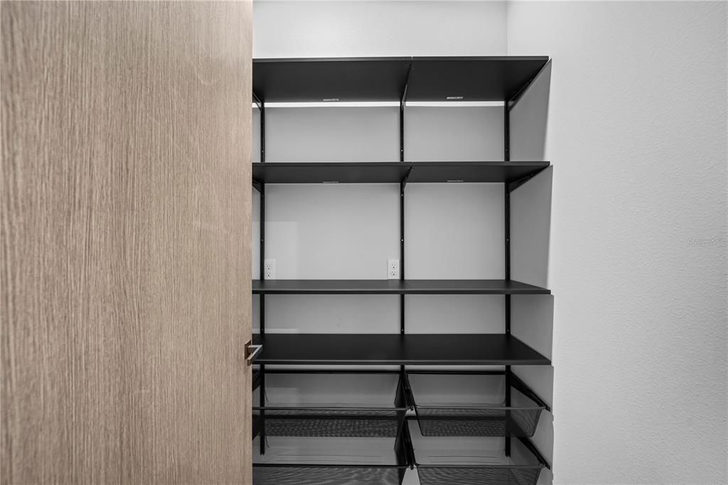 En Venta: $669,000 (3 camas, 2 baños, 1831 Pies cuadrados)