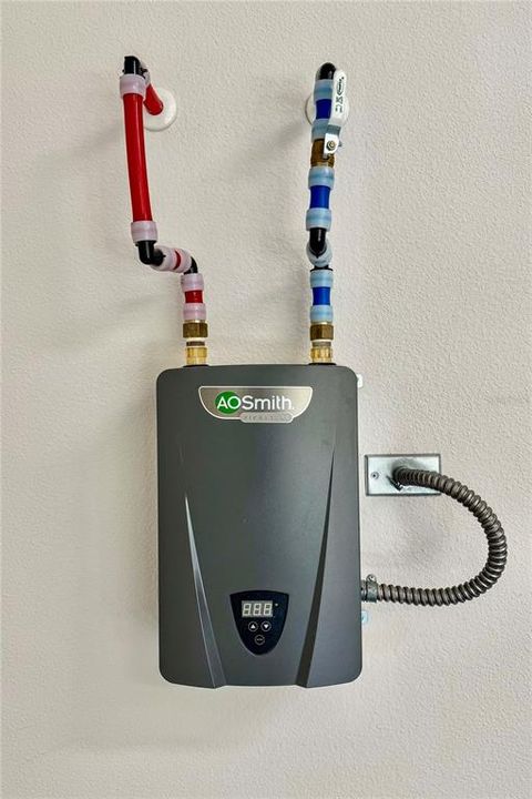 En Venta: $669,000 (3 camas, 2 baños, 1831 Pies cuadrados)