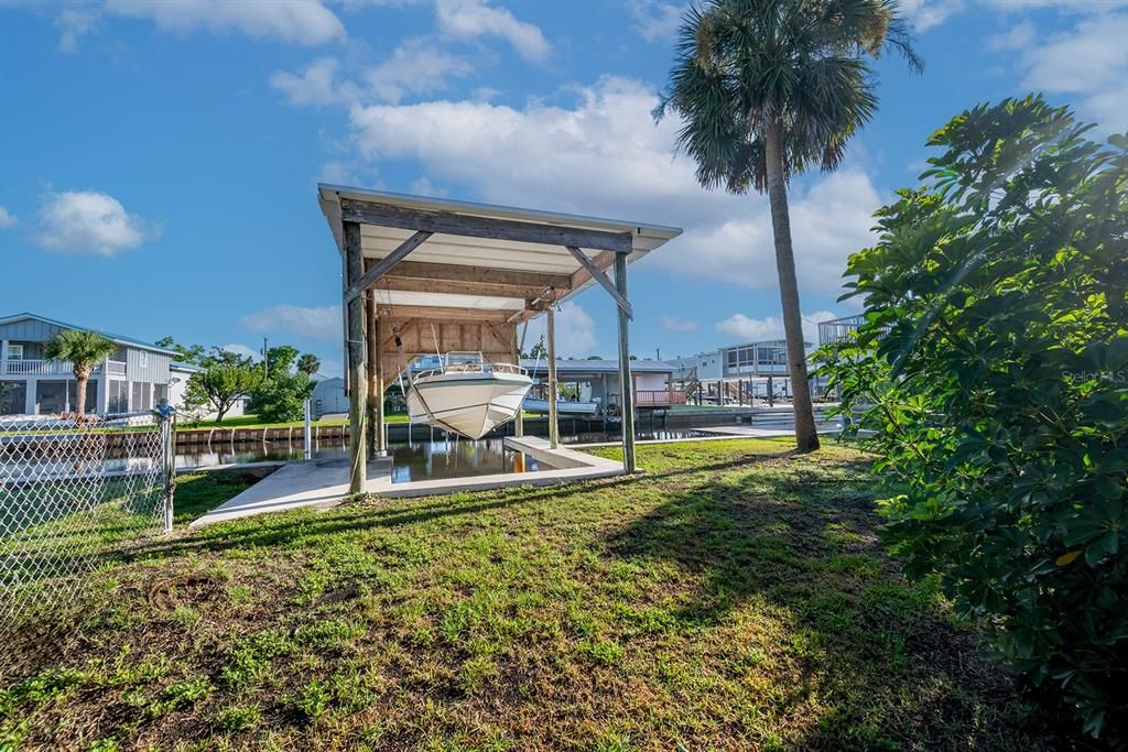 For Sale: $175,000 (1 beds, 1 baths, 360 Square Feet)