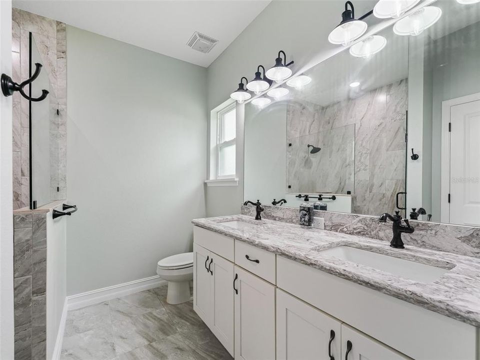 For Sale: $1,290,000 (2 beds, 2 baths, 1440 Square Feet)