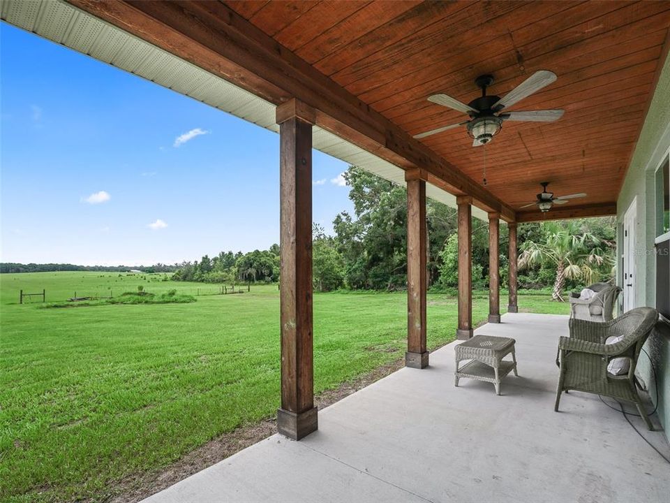 For Sale: $1,290,000 (2 beds, 2 baths, 1440 Square Feet)
