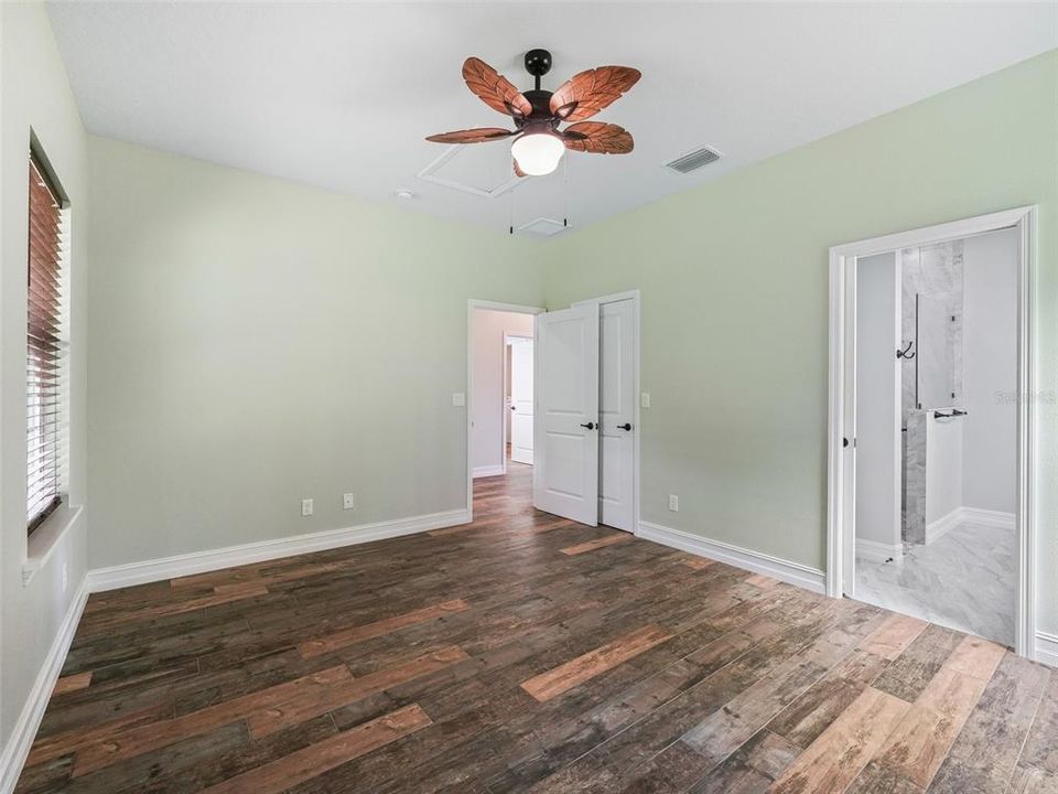 For Sale: $1,290,000 (2 beds, 2 baths, 1440 Square Feet)