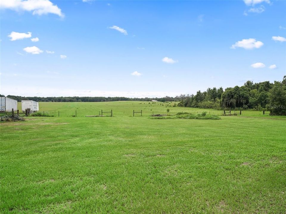 For Sale: $1,290,000 (2 beds, 2 baths, 1440 Square Feet)
