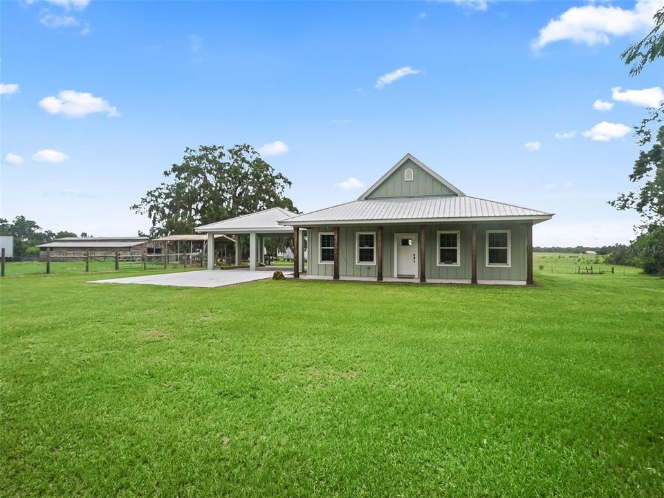 For Sale: $1,290,000 (2 beds, 2 baths, 1440 Square Feet)