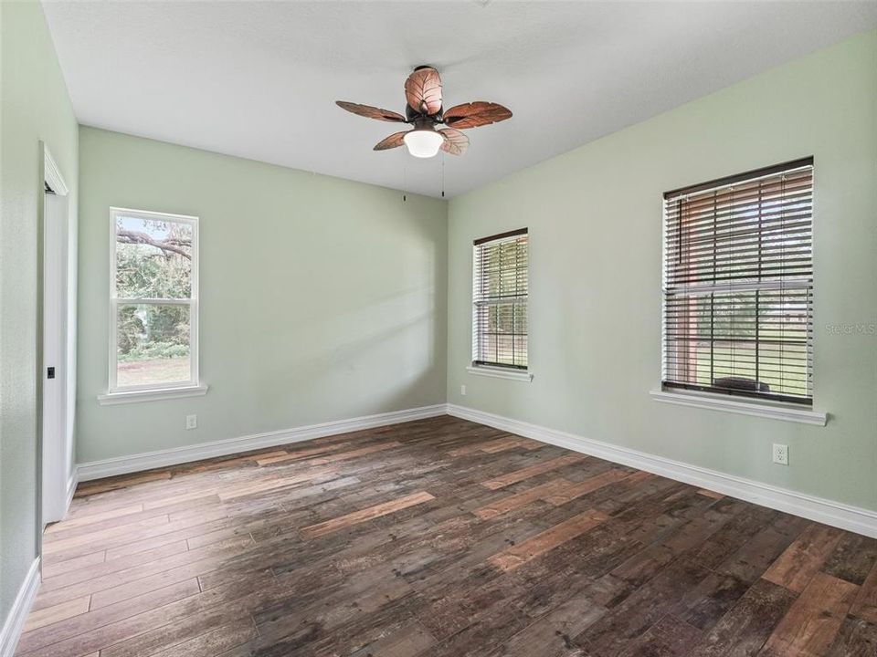 For Sale: $1,290,000 (2 beds, 2 baths, 1440 Square Feet)