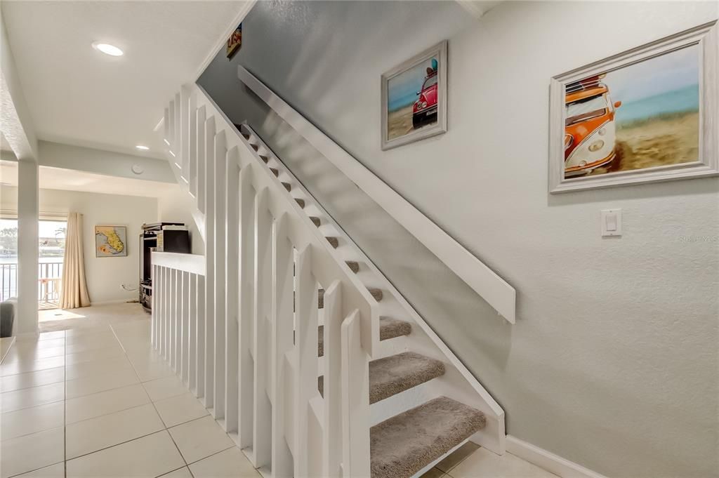 На продажу: $800,000 (2 спален, 3 ванн, 1520 Квадратных фут)