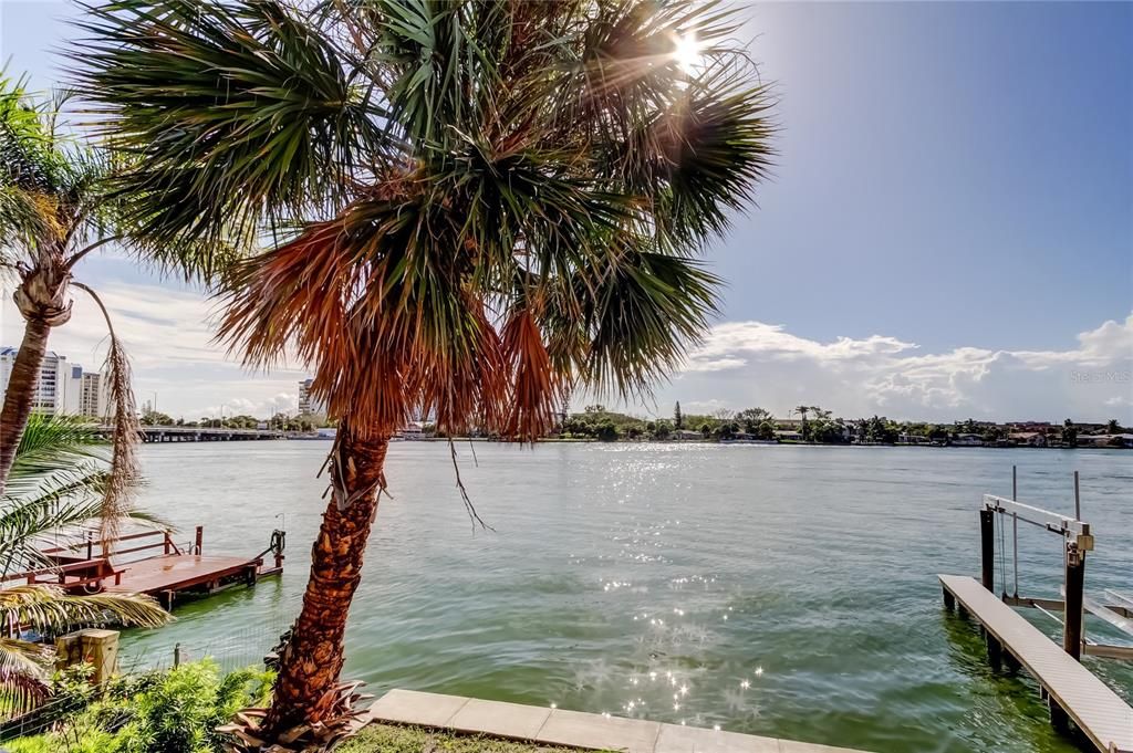 На продажу: $800,000 (2 спален, 3 ванн, 1520 Квадратных фут)