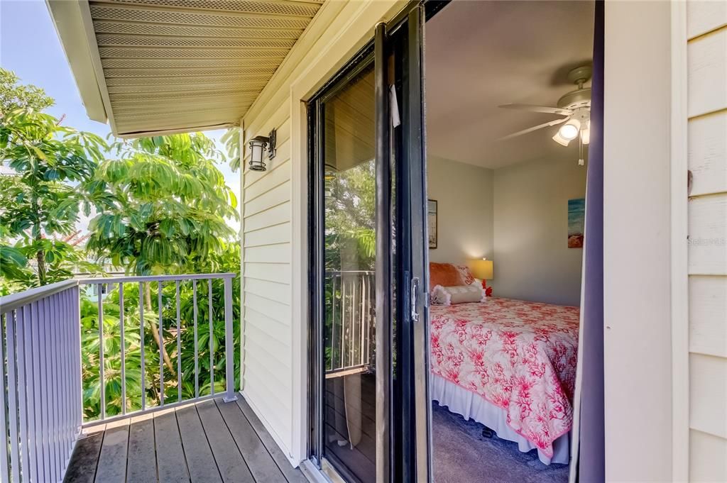 На продажу: $800,000 (2 спален, 3 ванн, 1520 Квадратных фут)