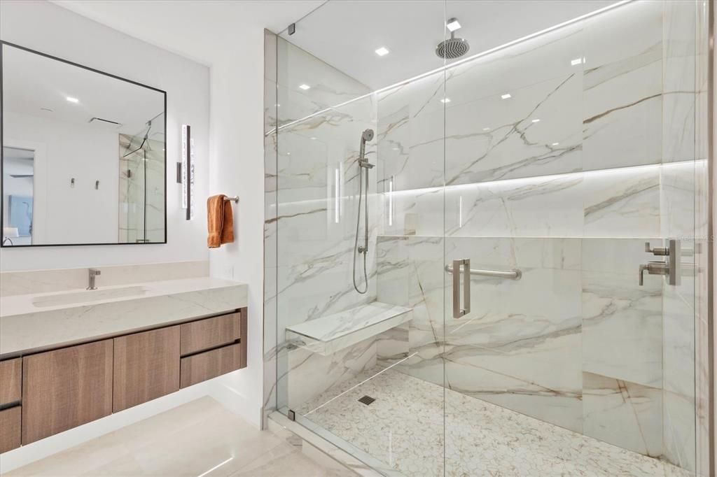 En Renta: $15,000 (2 camas, 2 baños, 2135 Pies cuadrados)