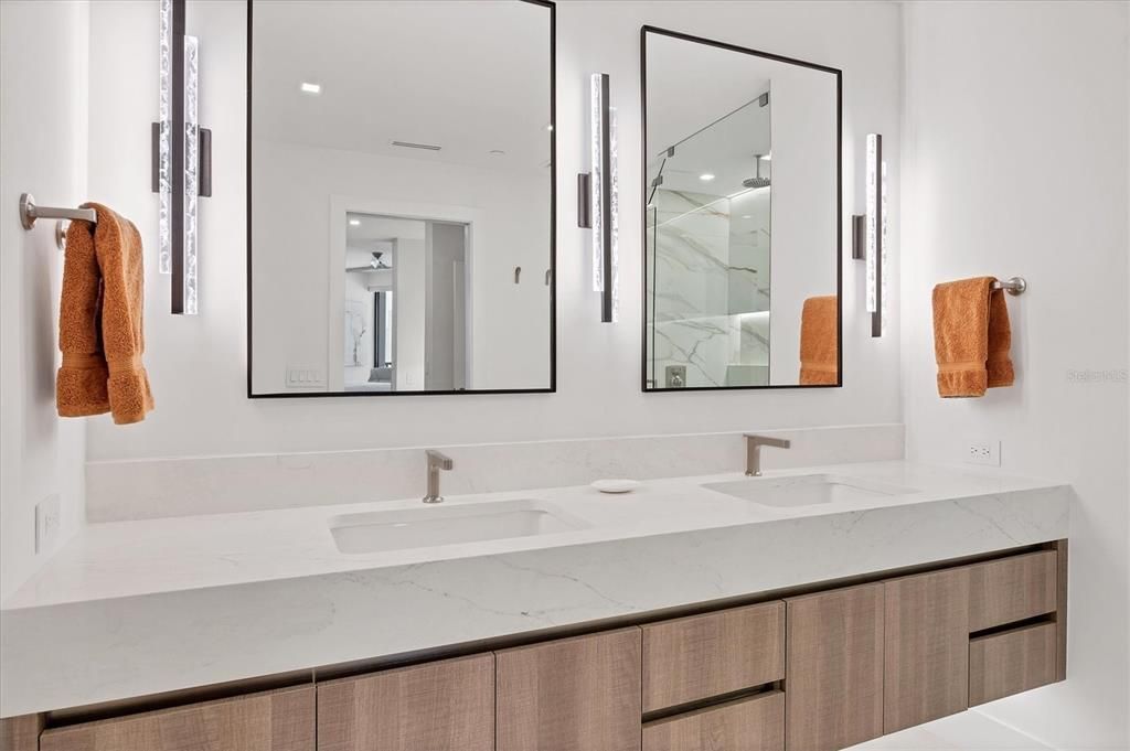 En Renta: $15,000 (2 camas, 2 baños, 2135 Pies cuadrados)