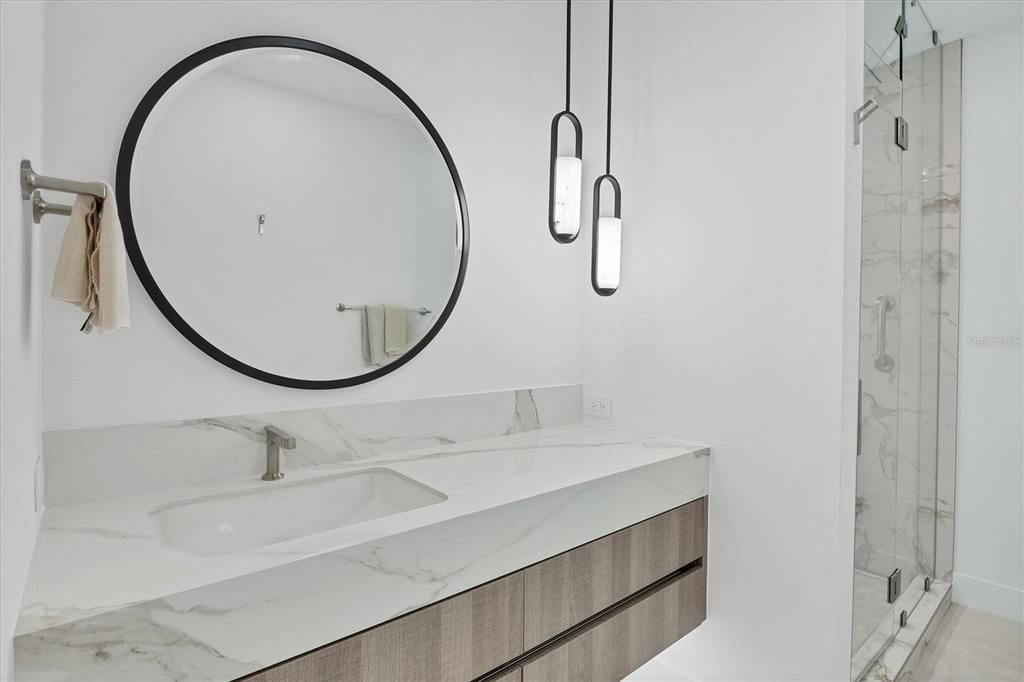 En Renta: $15,000 (2 camas, 2 baños, 2135 Pies cuadrados)