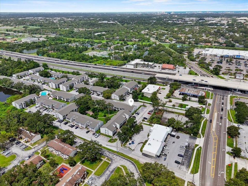 合同活跃: $100,000 (3 贝兹, 2 浴室, 1274 平方英尺)