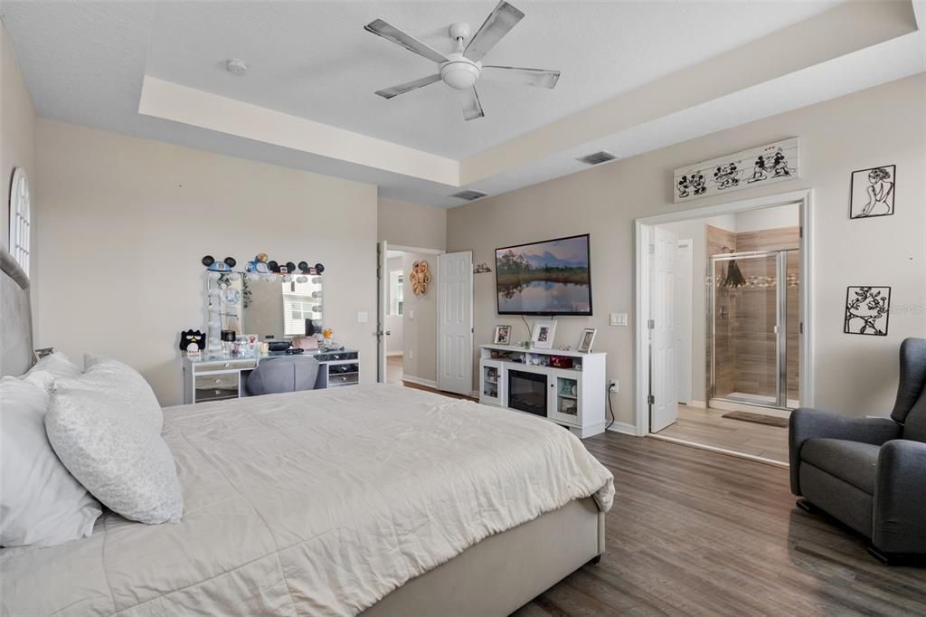 На продажу: $525,000 (4 спален, 2 ванн, 2204 Квадратных фут)