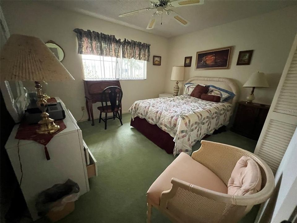 Activo con contrato: $119,900 (2 camas, 2 baños, 1369 Pies cuadrados)