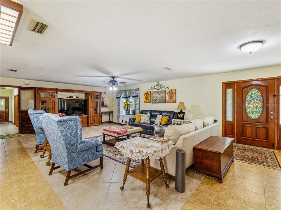 For Sale: $849,000 (3 beds, 2 baths, 3482 Square Feet)