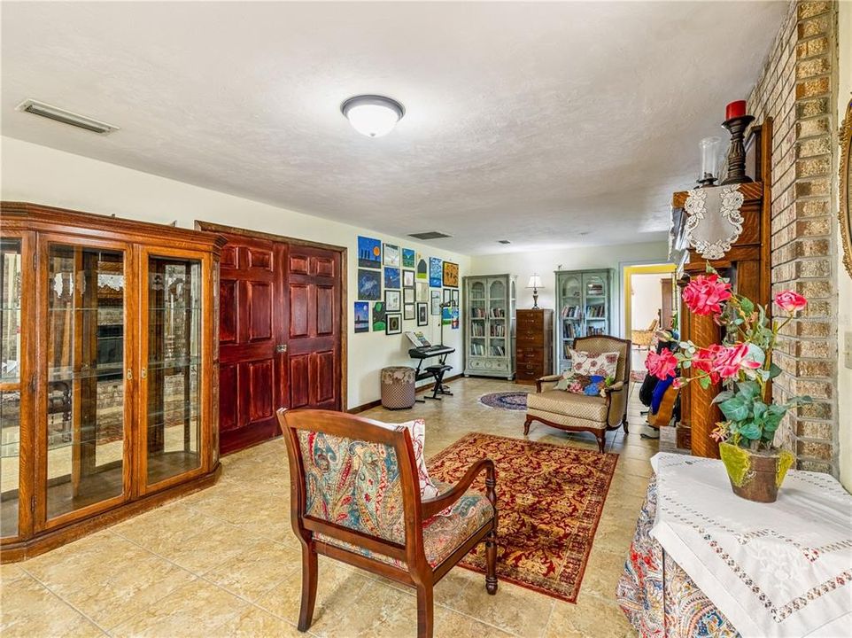 For Sale: $849,000 (3 beds, 2 baths, 3482 Square Feet)