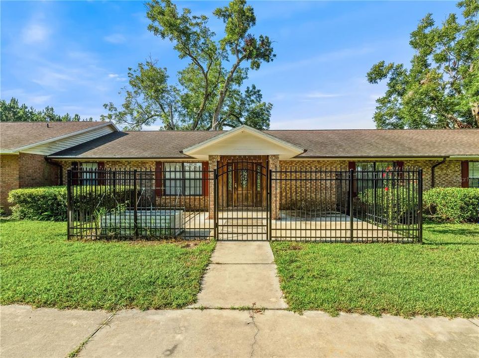 For Sale: $849,000 (3 beds, 2 baths, 3482 Square Feet)