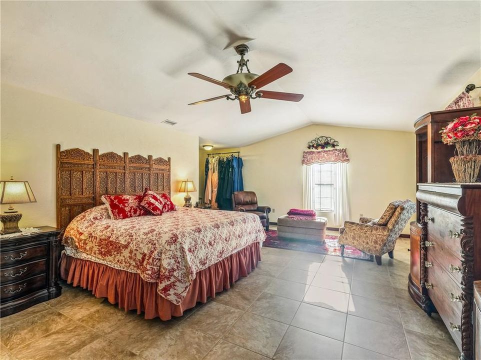 For Sale: $849,000 (3 beds, 2 baths, 3482 Square Feet)