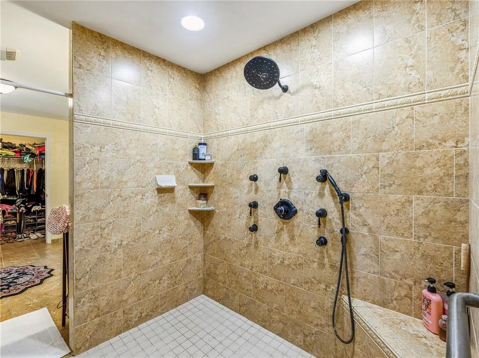 For Sale: $849,000 (3 beds, 2 baths, 3482 Square Feet)