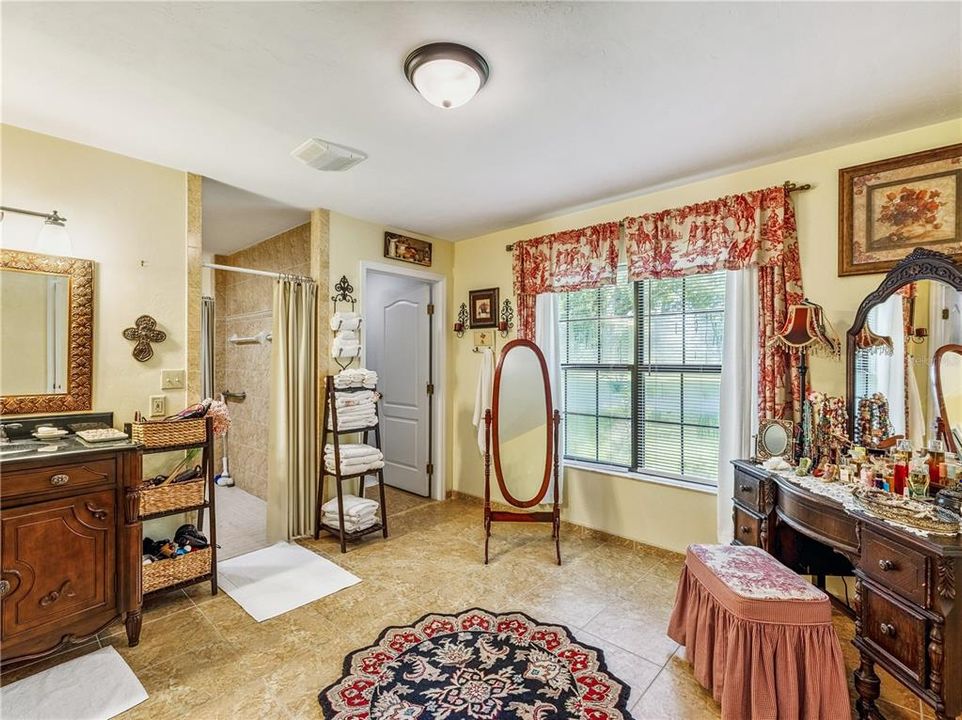 For Sale: $849,000 (3 beds, 2 baths, 3482 Square Feet)