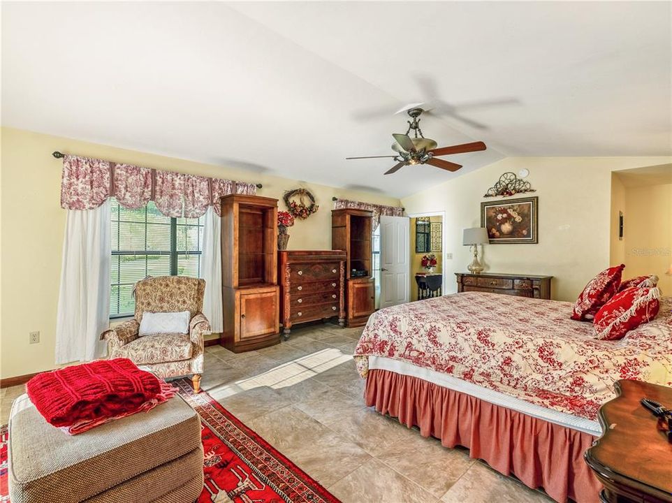 For Sale: $849,000 (3 beds, 2 baths, 3482 Square Feet)