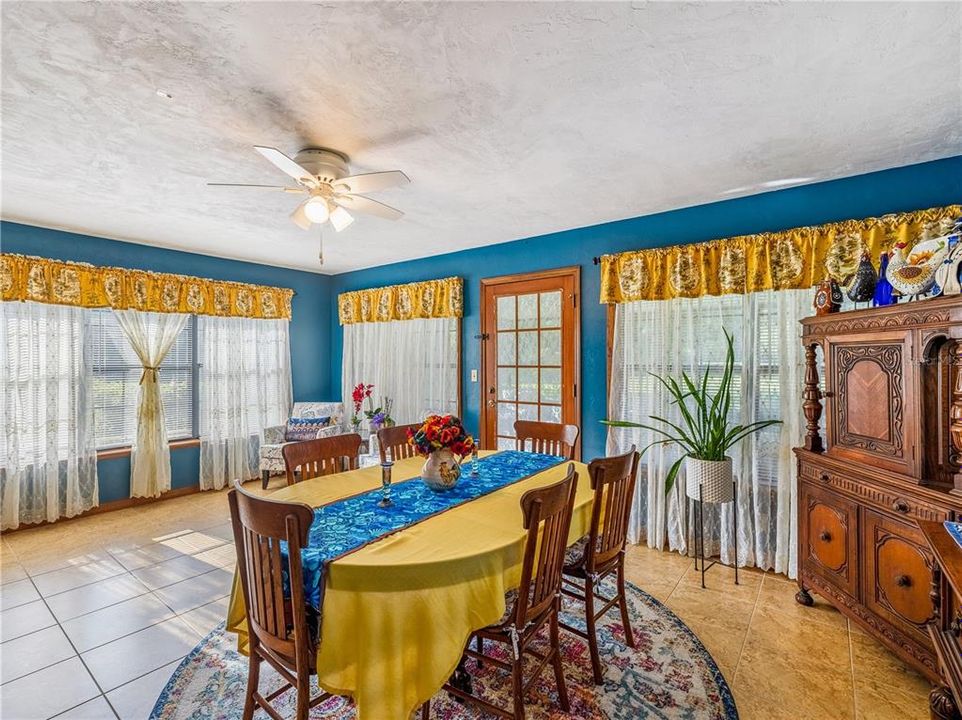 For Sale: $849,000 (3 beds, 2 baths, 3482 Square Feet)