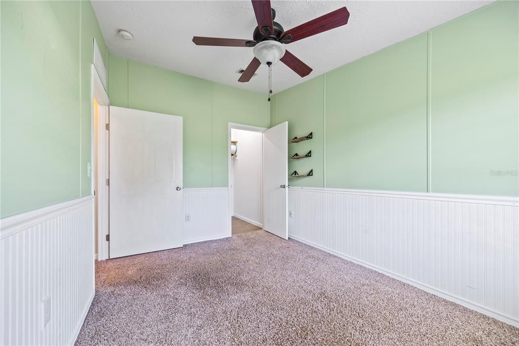 待售: $190,000 (3 贝兹, 2 浴室, 1352 平方英尺)