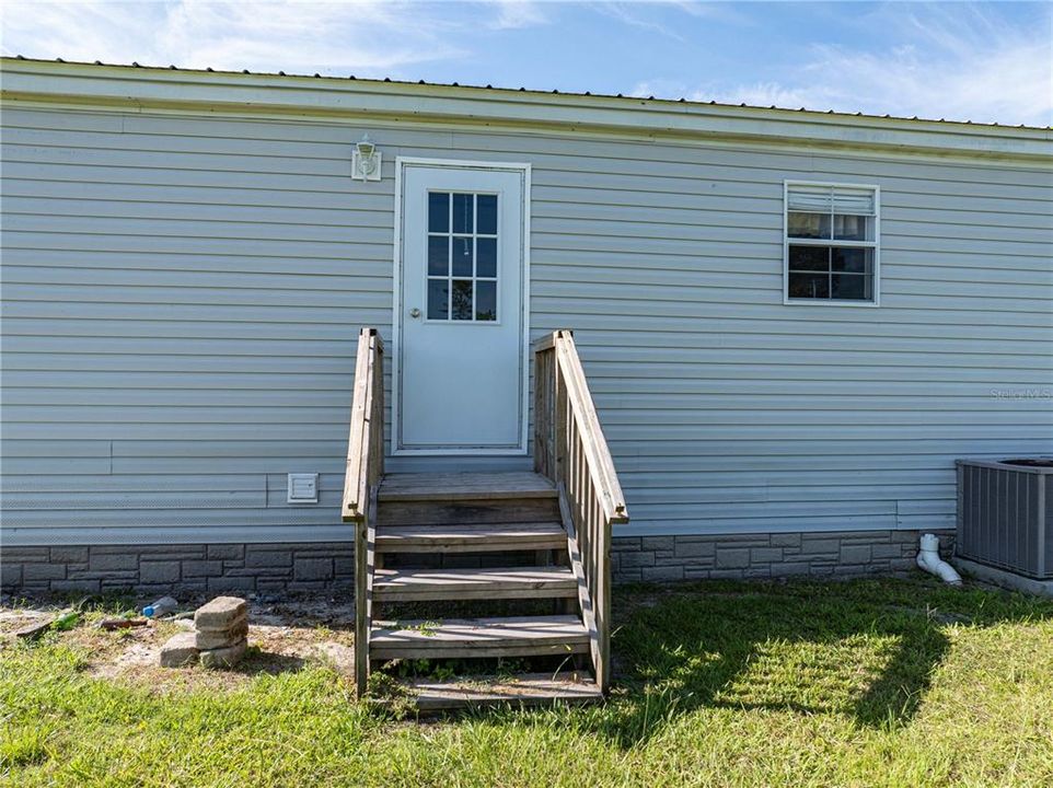 待售: $190,000 (3 贝兹, 2 浴室, 1352 平方英尺)