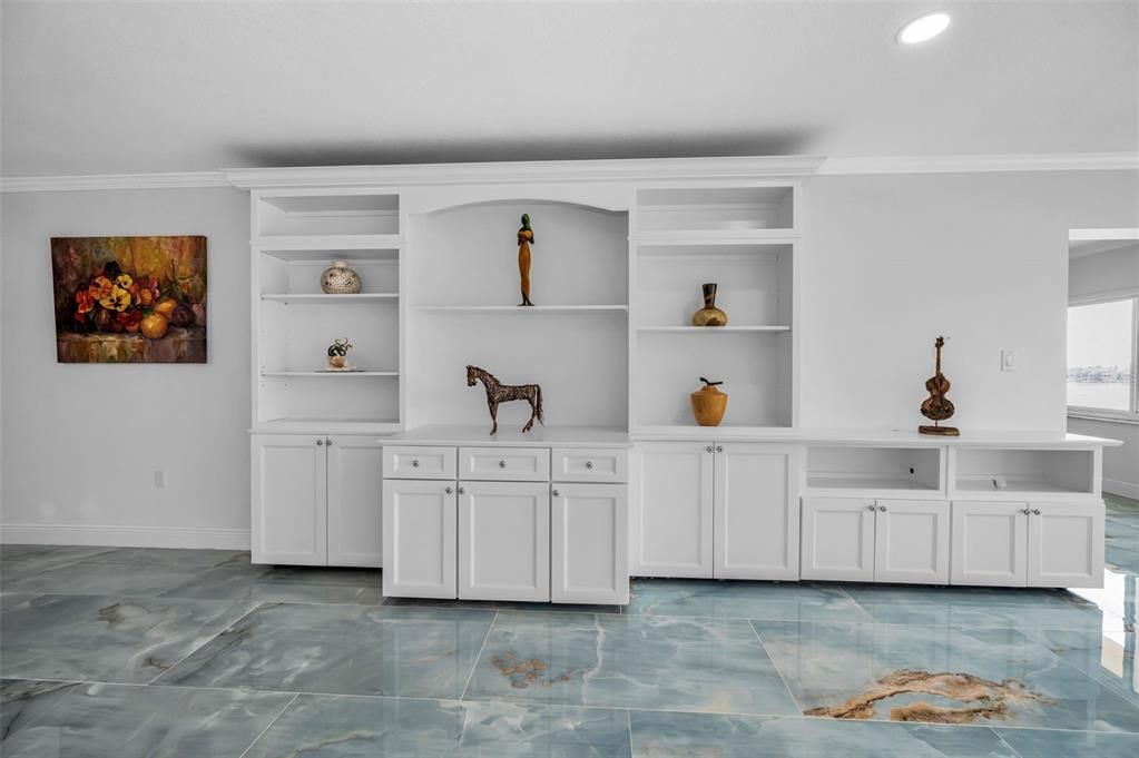 На продажу: $549,900 (2 спален, 2 ванн, 1440 Квадратных фут)