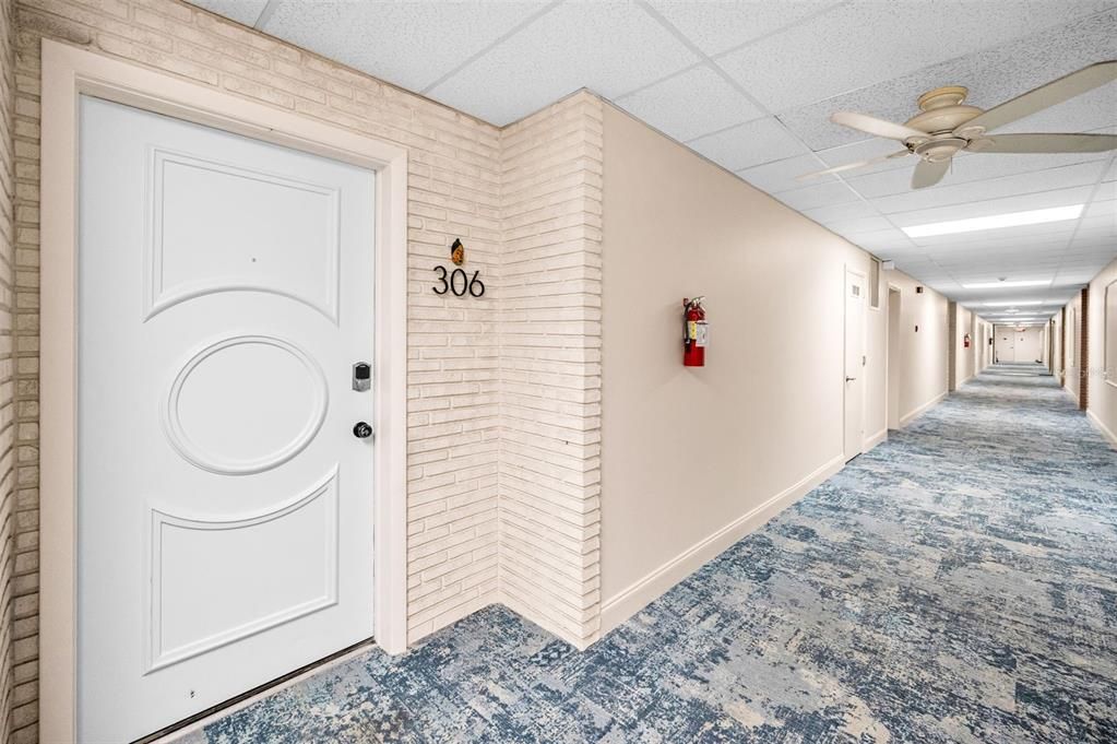 На продажу: $549,900 (2 спален, 2 ванн, 1440 Квадратных фут)