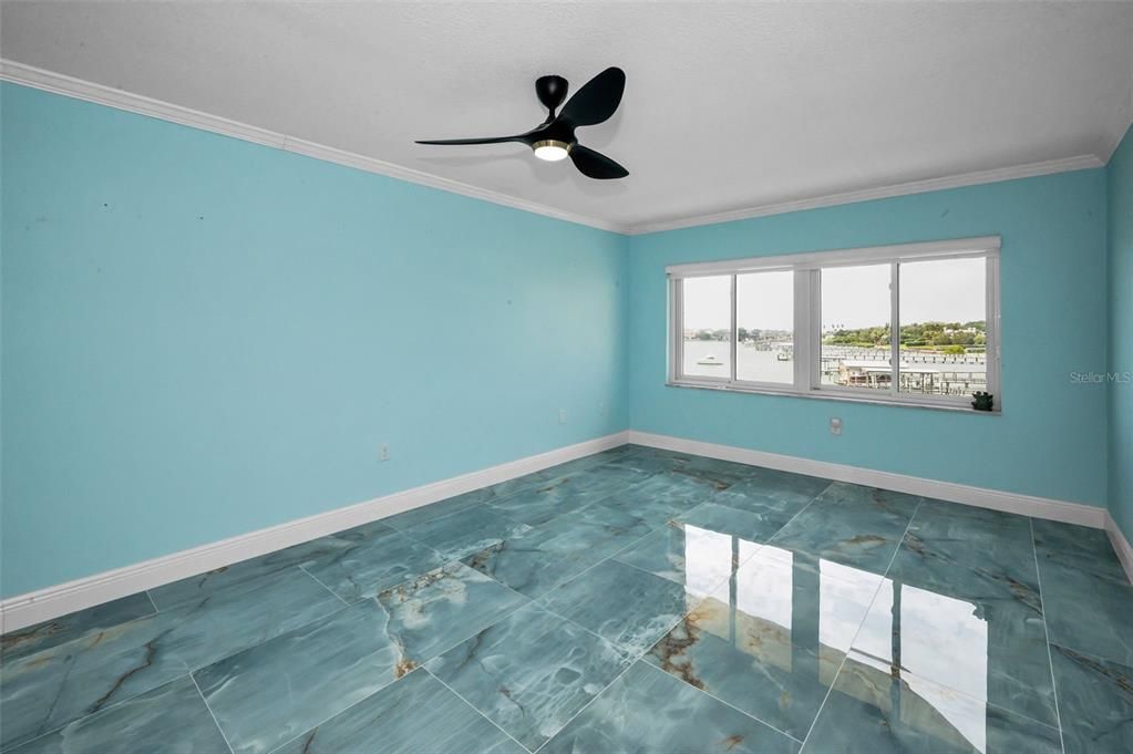 На продажу: $549,900 (2 спален, 2 ванн, 1440 Квадратных фут)