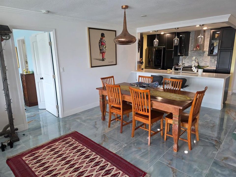 На продажу: $549,900 (2 спален, 2 ванн, 1440 Квадратных фут)