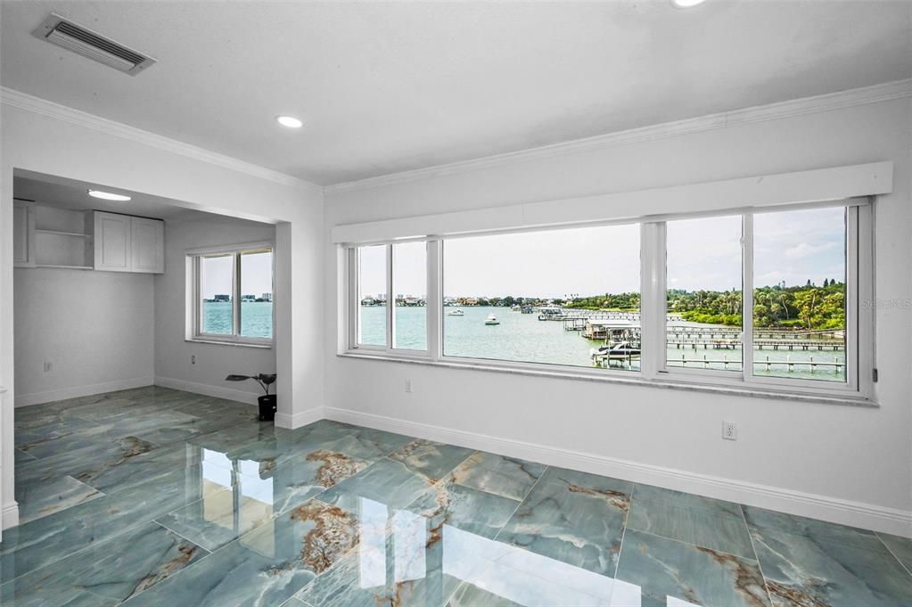 На продажу: $549,900 (2 спален, 2 ванн, 1440 Квадратных фут)