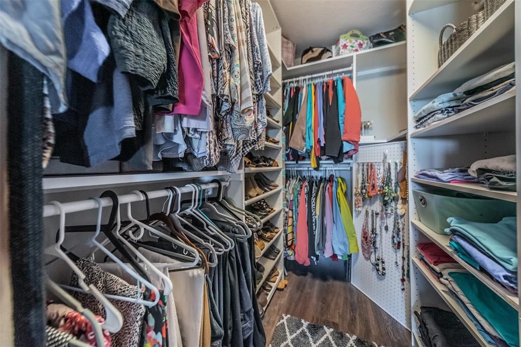 На продажу: $549,900 (2 спален, 2 ванн, 1440 Квадратных фут)