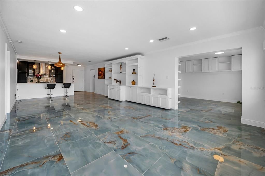 На продажу: $549,900 (2 спален, 2 ванн, 1440 Квадратных фут)