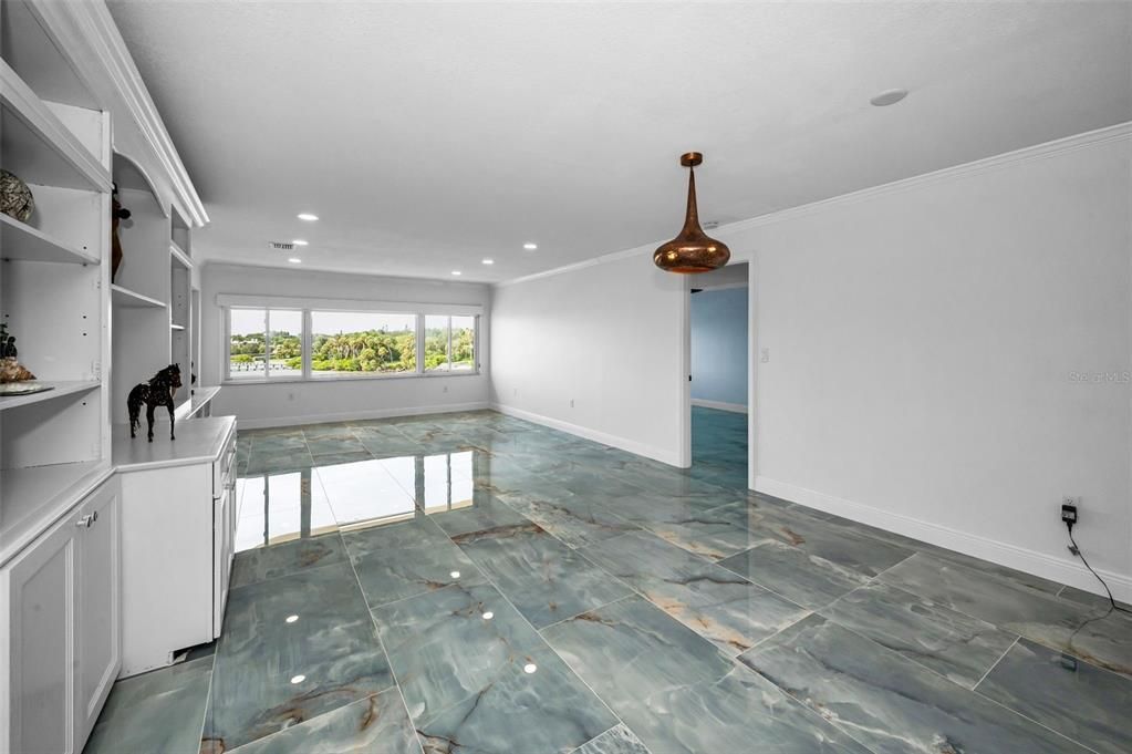 На продажу: $549,900 (2 спален, 2 ванн, 1440 Квадратных фут)