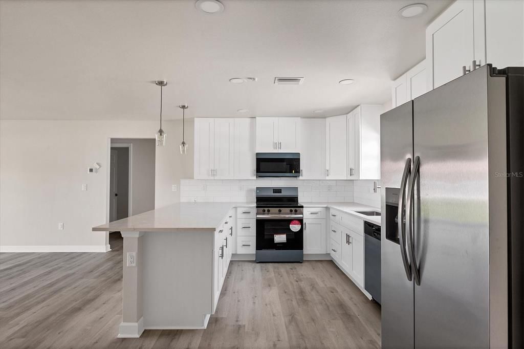 待售: $1,000,000 (9 贝兹, 0 浴室, 4509 平方英尺)