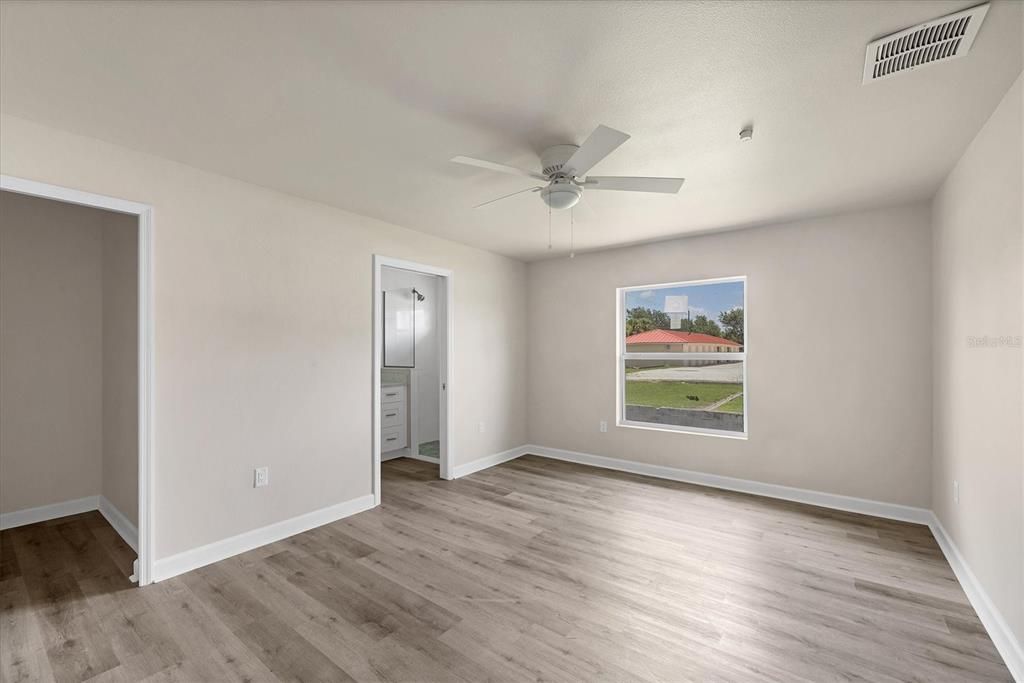 待售: $1,000,000 (9 贝兹, 0 浴室, 4509 平方英尺)