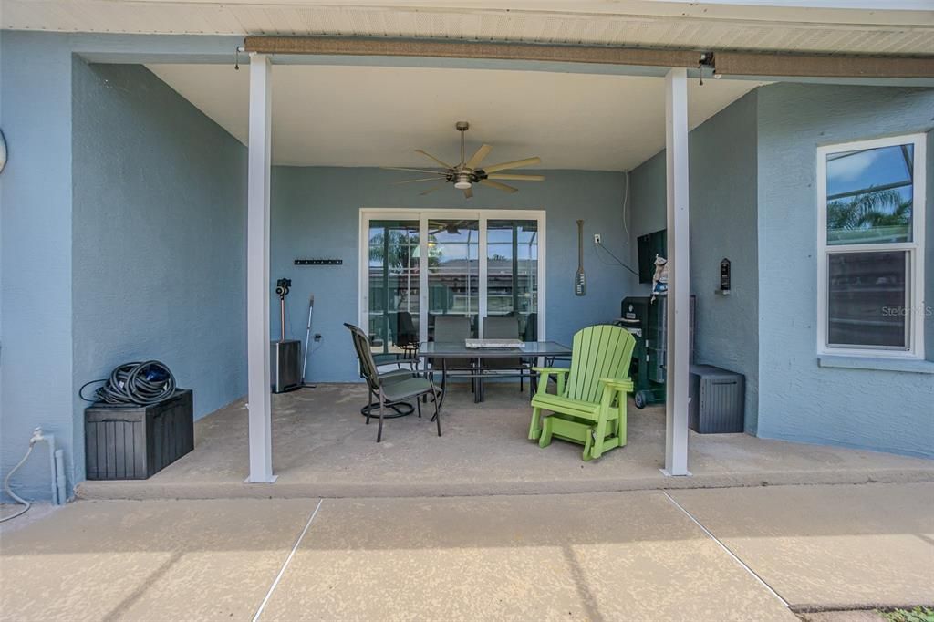 En Venta: $550,000 (3 camas, 2 baños, 1547 Pies cuadrados)