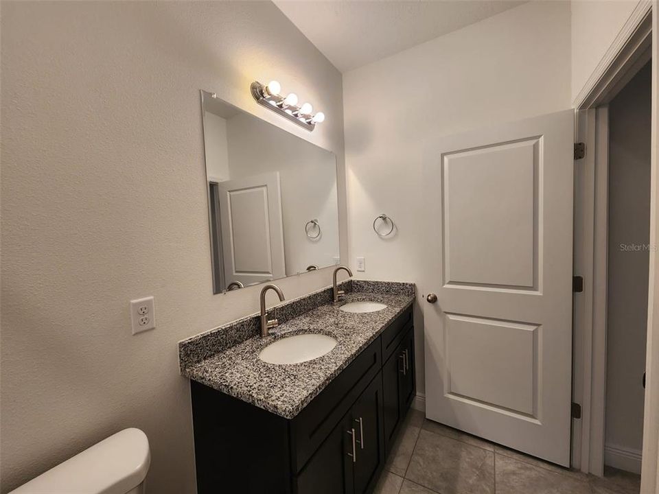 出租: $1,850 (4 贝兹, 2 浴室, 1578 平方英尺)